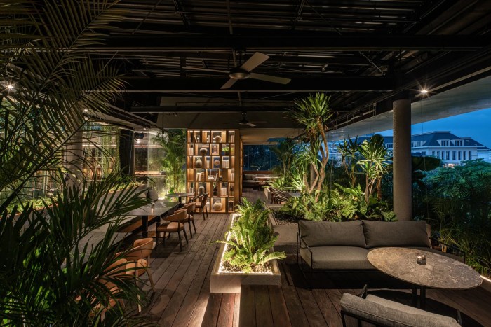 Jakarta street mosque istiqlal